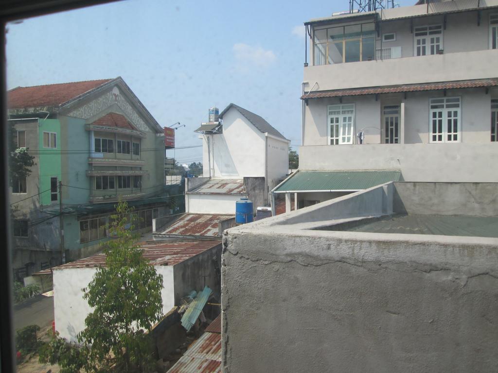 Ngoc Phuong Hotel Bao Loc Exteriör bild