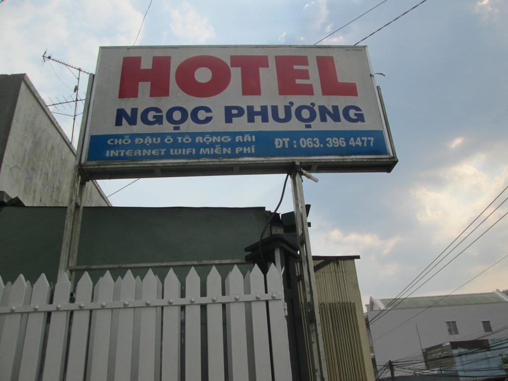Ngoc Phuong Hotel Bao Loc Exteriör bild